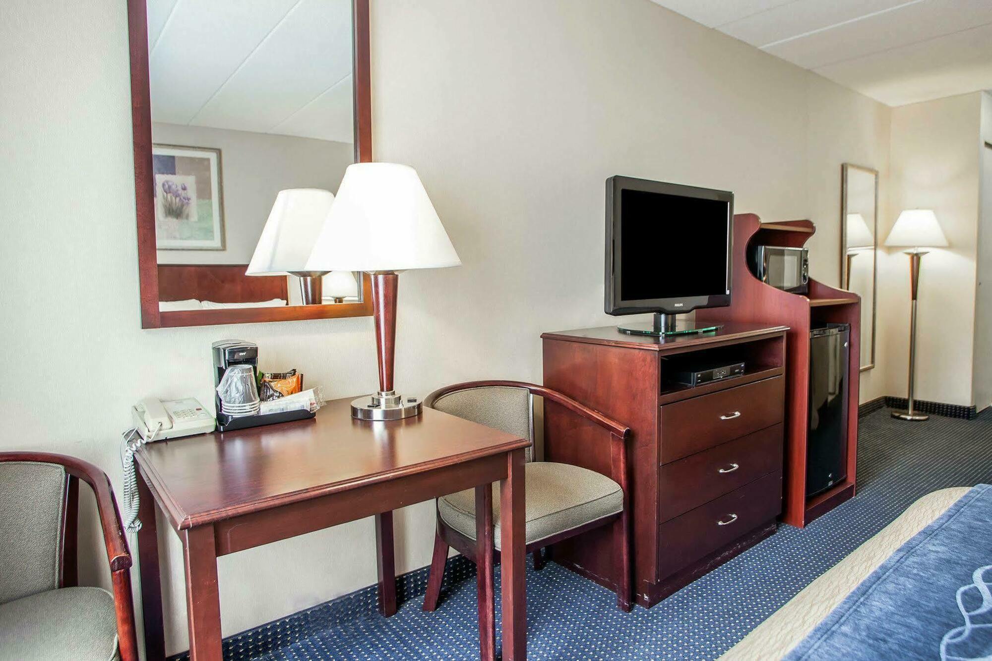 Quality Inn Near Princeton Lawrence Exterior foto